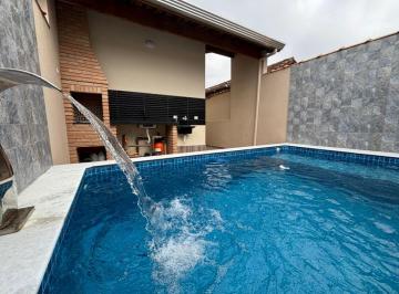 Casa · 65m² · 2 Quartos · 1 Vaga · Casa com Piscina, Churrasqueira e Excelente Custo-Benefício
