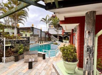 Casa de 12 quartos, Itanhaém · Mansão no Gaivota a Apenas 50 Metros do Mar – 12 Dormitórios, Piscina, Sauna e 711 m² de Construção!