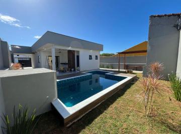 Casa de 3 quartos, Itanhaém · Casa com Piscina e Amplo Terreno à Venda no Jamaica em Itanhaém - 800m da Praia