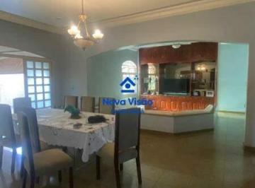 Casa · 579m² · 7 Quartos · 4 Vagas · Casa à venda, 7 quartos, 2 suítes, 4 vagas, São Benedito - Uberaba/MG