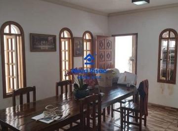 Casa · 107m² · 3 Quartos · 3 Vagas · Oportunidade de Venda – Casa de Esquina em Localização Privilegiada no Bairro Fabrício - Trancredo N