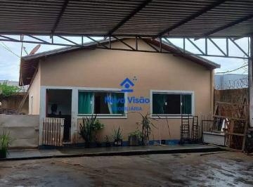Casa · 250m² · 3 Quartos · 4 Vagas · venda