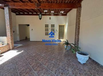 Casa · 162m² · 4 Quartos · 2 Vagas · Sobrado à venda no bairro Cássio Rezende em Uberaba