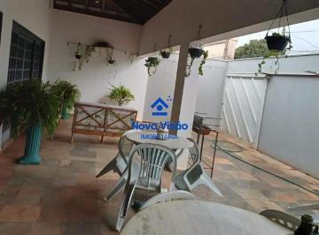 Casa · 400m² · 4 Quartos · Casa 04 quartos Santa Maria