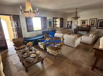 Apartamento · 238m² · 5 Quartos · 2 Vagas · venda