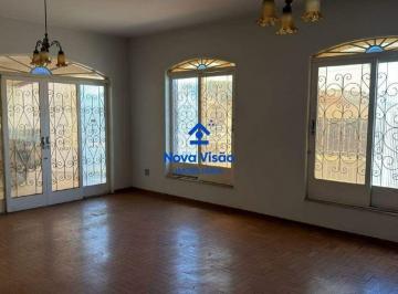Casa · 223m² · 6 Quartos · 4 Vagas · Casa para Aluguel: 6 suítes, 3 salas e 4 vagas em Boa Vista, Uberaba