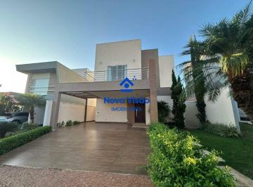 Casa · 286m² · 5 Quartos · 4 Vagas · Casa de Alto Padrão à Venda no Condomínio Flamboyant II Uberaba MG