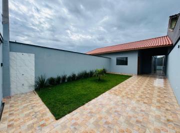 Casa de 3 quartos, Itanhaém · Casa na Cidade Nova Peruíbe – 3 Dormitórios, Suíte, Amplo Quintal e Espaço para Piscina!