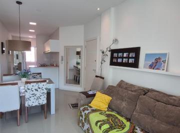 Apartamento de 1 quarto, Camboriú · APARTAMENTO 2 DORMITÓRIOS SENDO 1 SUÍTE, SACADA COM CHURRASQUEIRA E VAGA PRIVATI