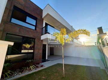 Casa · 135m² · 3 Quartos · 4 Vagas · Sobrado no coração da cidade com 3 dorm. e 4 vagas à venda, 160m² por R$ 1.150.000 - Centro - SJP/PR