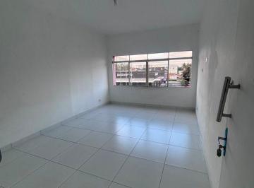 Comercial en Aluguel Vila Galvão · Sala Comercial para Locação na Vila Galvão com 20 m² e frente ao Mc Donald`s