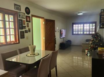 Casa de 3 quartos, São Paulo · Butantã | 3 Dormitórios | Suíte | 2 Vagas | Próximo ao Comércio e Transporte