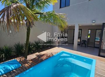 Casa · 148m² · 4 Quartos · 2 Vagas · LUXO ALIADO A TRANQUILIDADE E SOSSEGO NESTE TRIPLE