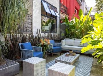 Casa de 5 quartos, São Paulo · Casa Reformada em Pinheiros com 119m²