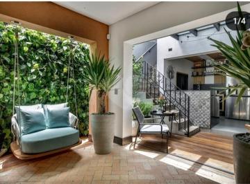 Casa de 5 quartos, São Paulo · Casa Reformada em Pinheiros com 119m²
