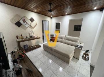 Casa · 200m² · 3 Quartos · 4 Vagas · Casa de vila para venda em Ayrosa com 3 quartos, 200m²