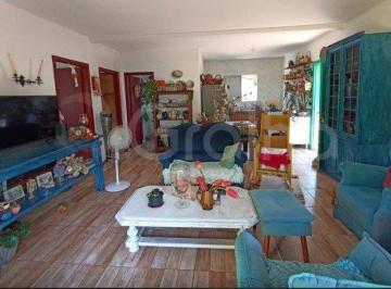 Casa · 78m² · 2 Quartos · 1 Vaga · Casa de 78m² com 2 quartos na Cachoeira de Bom Jesus