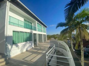 Casa · 320m² · 3 Quartos · 3 Vagas · Casa 3 Quartos com Piscina - Itaguaçu