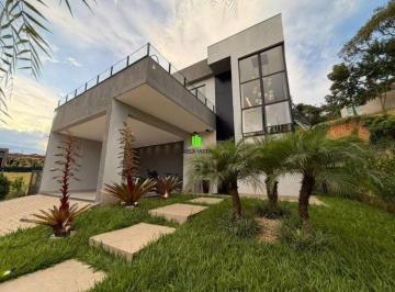 Casa · 370m² · 3 Quartos · 2 Vagas · Casa com 3 quartos, 370 m², à venda Condomínio Gran Royalle