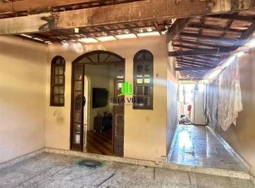 Casa · 136m² · 4 Quartos · 1 Vaga · Casa com Varanda em Todo o Entorno à Venda no Bairro Acácias - Lagoa Santa/MG