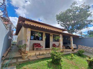 Casa · 160m² · 3 Quartos · 3 Vagas · Excelente casa com área total de 360m² e área construída de 160m².