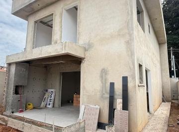 Casa · 142m² · 3 Quartos · 2 Vagas · Casa a venda Acácias