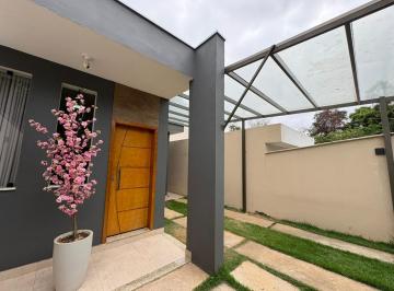 Casa · 83m² · 2 Quartos · 2 Vagas · Casa à venda no bairro Aeronautas