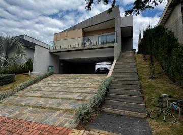Casa · 247m² · 3 Quartos · 3 Vagas · Casa a venda