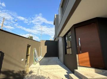 Casa · 130m² · 3 Quartos · 2 Vagas · Linda casa a venda 3qts