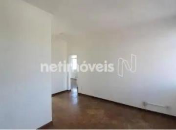 Apartamento · 68m² · 2 Quartos · 1 Vaga · Apartamento á venda 2 quartos no Bom Jesus.