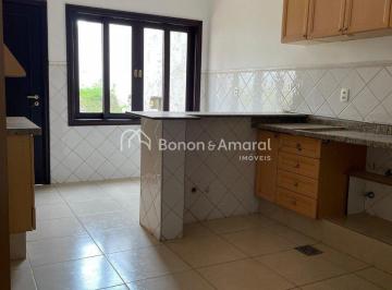 Casa · 229m² · 3 Quartos · 6 Vagas · Casa em condomínio para locação, 3 suítes, salas integradas, 230 m² com vista para as montanhas em S