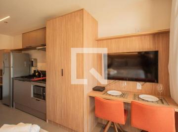 Localizado na vibrante cidade de São Paulo, este aconchegante studio oferece uma · Apartamento à Venda - Vila Clementino, 1 Quarto, 30 m2