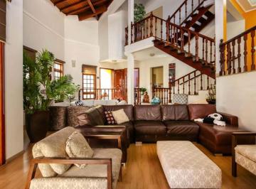 4ad97571-0d83-498c-8154-d7f649197985 · Elegante casa para venda em City América com 4 quartos, sendo 3 suítes, 345m²