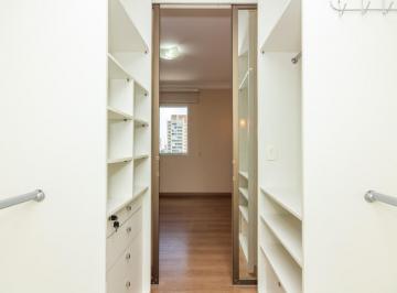 IMG_20260628_181514_000.jpeg · Confortável apartamento para venda em Vila Gumercindo com 3 quartos, sendo 1 suíte, 104m² - remaxfro