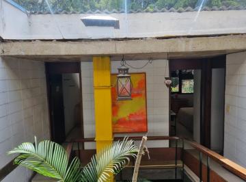 IMG_20260621_001551_000.jpeg · Confortável casa de vila para venda em Chácara Monte Alegre com 3 quartos, sendo 1 suíte, 194m² - re