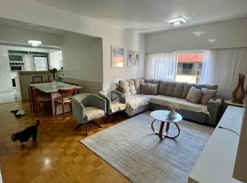 Apartamento · 88m² · 3 Quartos · Apartamento no Menino Deus com 3 dormitórios