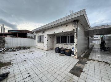 8c3loo42oty3zmmyyjc3mzm5_md · Casa isolada em av. principal Guilhermina Praia Grande