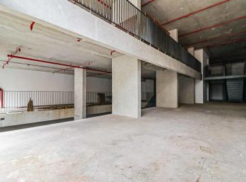 Comercial · 682m² · Loja na Rua Luminárias, N. 310 - Loja 2 • 682 m²