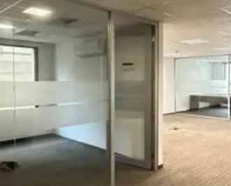 Comercial · 330m² · Sala comercial na Rua Frei Caneca, N. 163 - Conjunto 51 • 330 m²