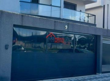 q3hbctk2ytjkmwziotflnja2_md · Sobrado com Suíte e Quintal Amplo | Próximo ao Terminal Tude | R$ 3.000 Pacote