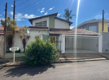 Casa de 3 quartos, Botucatu · Casa para venda em Jardim Paraíso de 131.64m² com 3 Quartos, 1 Suite e 2 Garagens