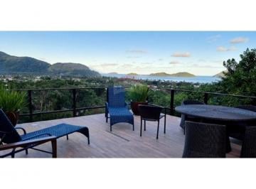 Casa · 399m² · 5 Quartos · 6 Vagas · Casa à venda em Juquehy, 5 suítes com vista para o mar