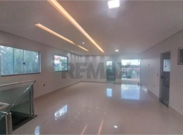 Casa · 360m² · 4 Quartos · 5 Vagas · Casa de Alto Padrão com 2 Residências no Mesmo Lote 450m² de Terreno e Mais de 360m² Construídos