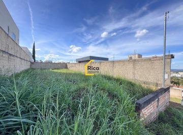 Terreno · 250m² · Lote Plano, Murado e com Vista Livre no Villa Suíça!