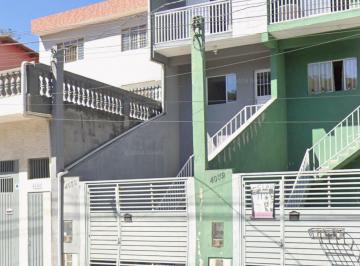 Casa · 2 Quartos · 1 Vaga · Oportunidade - R$ 305.000, Ótima localização na avenida principal, 2 dormitórios.