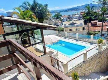 71866684_i861t92bE7OH8d76w54_718666846a3192d392e3c.jpg · Casa à Venda com 5 quartos no Bairro Abraão, em Florianópolis/SC.