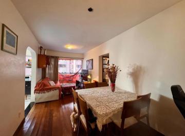 Apartamento de 2 quartos, Brasília · SQN 215 - Varanda com linda vista!