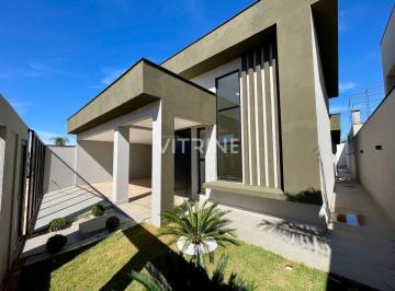 Casa · 400m² · 3 Quartos · 2 Vagas · Rua do Rodobelo Ponte Alta Norte, casa com 3 suítes.