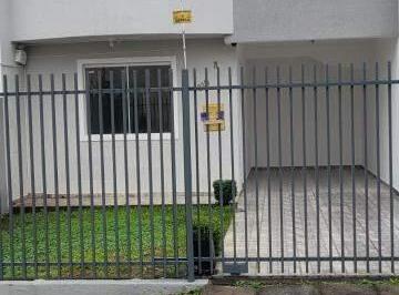 Casa · 102m² · 3 Quartos · 1 Vaga · Sobrado Residencial para Aluguel no Portão (Curitiba) com suite e 120mts 