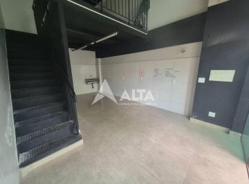 Comercial · 40m² · Alta Aluga - Loja com Pé Direito Duplo Térrea